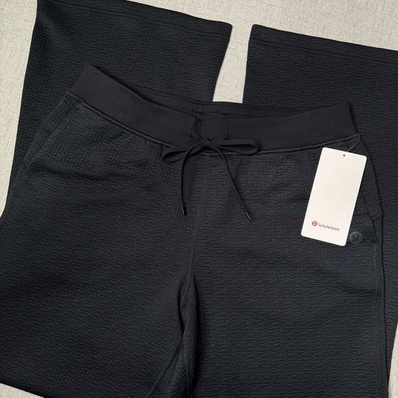 Lululemon Textured High Rise Flared Track Pant Black Size 12 NWT - Picture 6 of 11